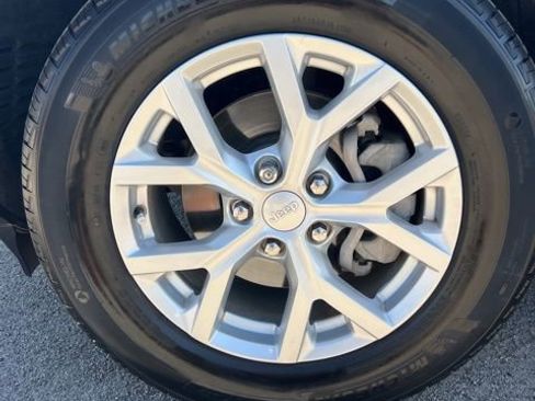 Used 2023 Jeep Grand Cherokee Limited w/ Trailer Tow Prep Group (B) image 31