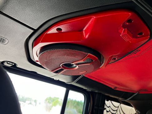 Used 2019 Jeep Wrangler Unlimited Sport S image 35