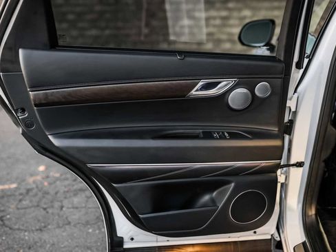 Used 2025 Genesis GV80 3.5T Advanced image 18