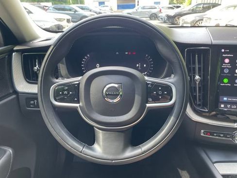 Certified 2022 Volvo XC60 B5 Inscription w/ Advanced Package AWD/4WD image 19