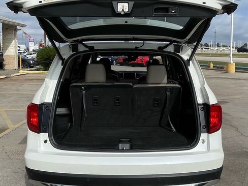 Used 2016 Honda Pilot Touring image 11