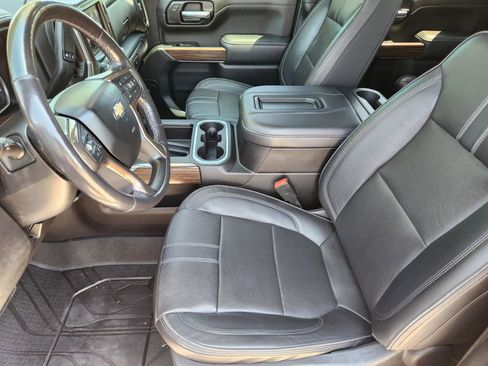 Used 2021 Chevrolet Silverado 1500 High Country w/ Technology Package AWD/4WD image 11