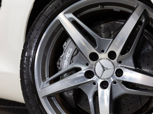 Used 2018 Mercedes-Benz AMG GT Roadster w/ Exclusive Interior Package image 17