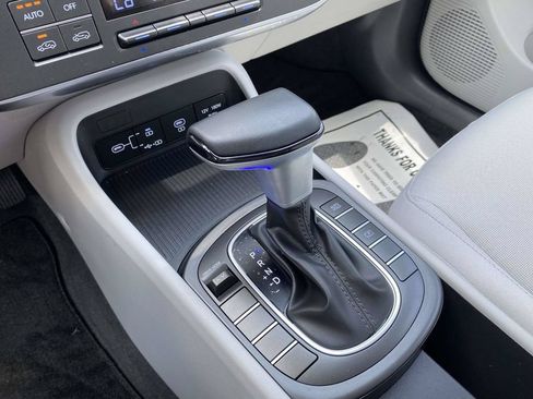 Certified 2025 Hyundai Kona SEL FWD image 23