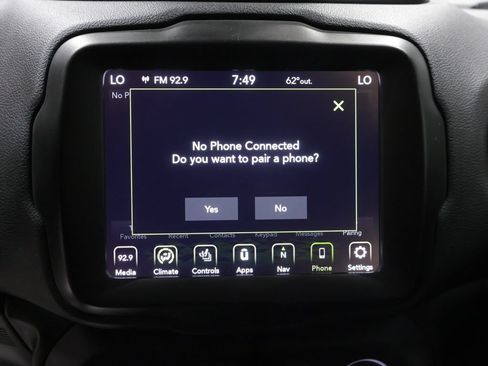 Used 2022 Jeep Renegade Trailhawk AWD/4WD image 30