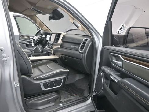 Used 2021 RAM 1500 Laramie AWD/4WD image 17