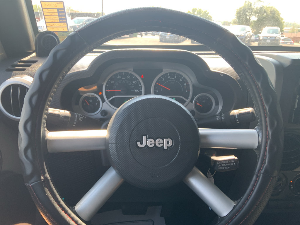 Used 2008 Jeep Wrangler Unlimited Sahara w/ Dual Top Group AWD/4WD image 11