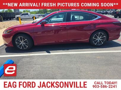 Used 2025 Lexus ES 350 w/ Premium Package