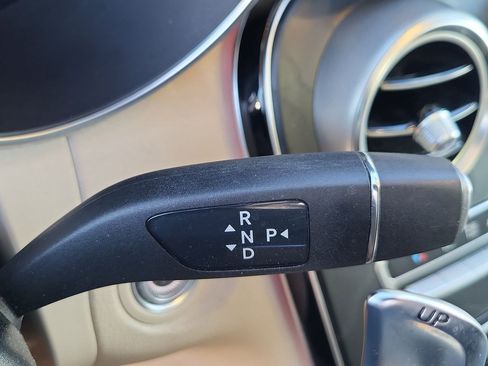 Used 2020 Mercedes-Benz GLC 43 AMG 4MATIC image 21