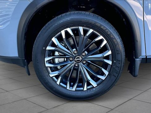 New 2026 Nissan Kicks SV FWD image 9