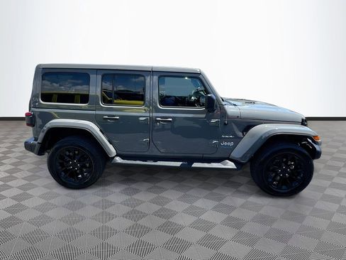 Used 2022 Jeep Wrangler Unlimited Sahara w/ Dual Top Group AWD/4WD image 5