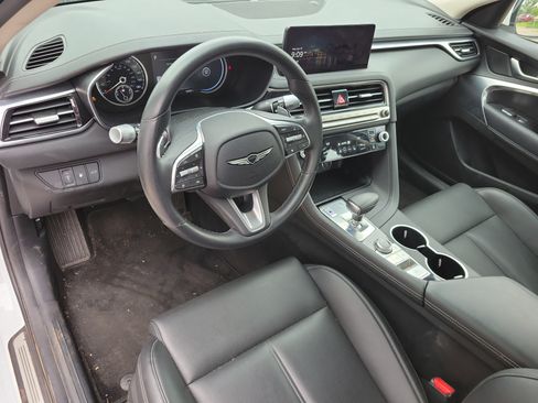 Used 2025 Genesis G70 2.5T AWD/4WD image 8
