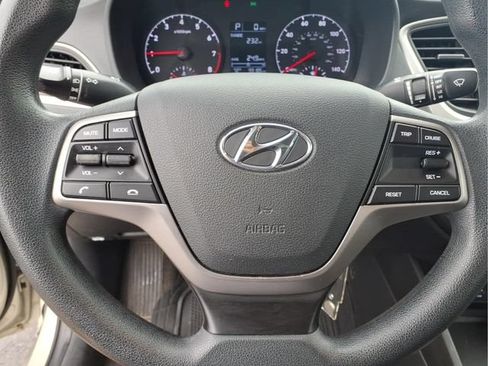 Used 2019 Hyundai Accent SE FWD image 13