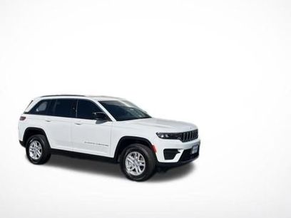 Used 2025 Jeep Grand Cherokee Laredo w/ Trailer Tow Package