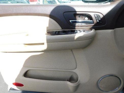 Used 2008 GMC Yukon Denali image 11