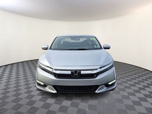 Used 2018 Honda Clarity Touring image 2