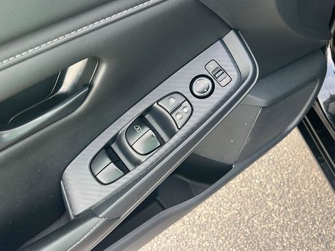 Used 2024 Nissan Sentra S FWD image 31