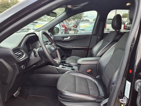 Used 2023 Ford Escape ST-Line w/ Tech Pack #1 image 17