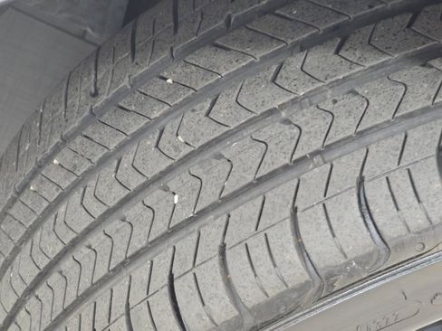 Used 2023 Honda Civic Sport image 9