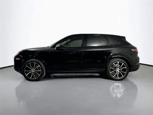 Used 2026 Porsche Cayenne Coupe AWD/4WD image 2