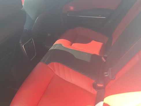 Used 2020 Dodge Charger Scat Pack RWD image 4