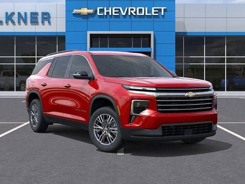 New 2026 Chevrolet Traverse LT w/ LPO, Floor Liner Package AWD/4WD image 8