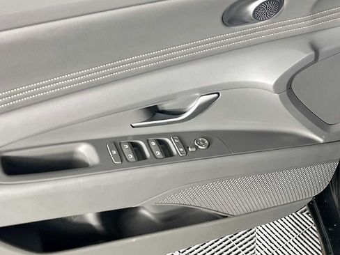 Certified 2024 Hyundai Elantra SEL w/ Convenience Package image 18