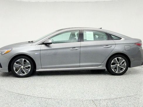 Used 2018 Hyundai Sonata Limited image 8
