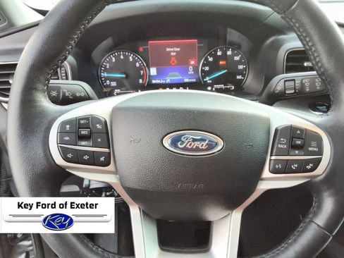 Used 2023 Ford Explorer XLT w/ Equipment Group 202A AWD/4WD image 34