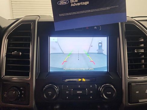 Used 2020 Ford F150 XLT w/ Equipment Group 302A Luxury AWD/4WD image 27