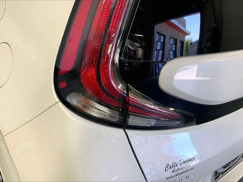 Certified 2025 Kia Soul LX FWD image 27