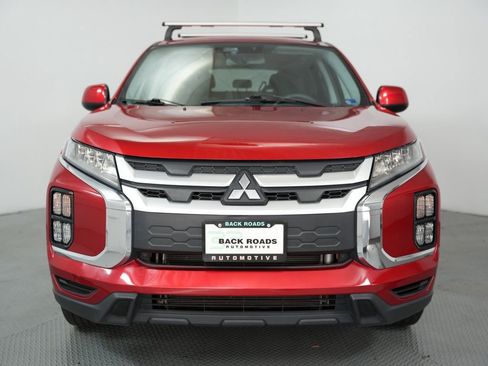 Used 2022 Mitsubishi Outlander Sport LE image 2