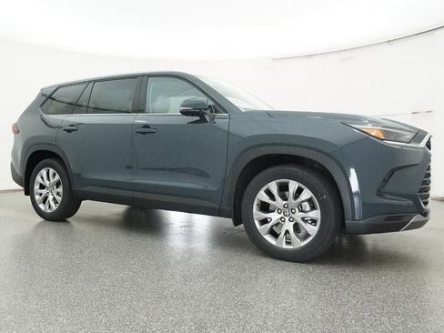 New 2026 Toyota Grand Highlander Limited image 28