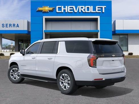 New 2026 Chevrolet Suburban LT AWD/4WD image 3