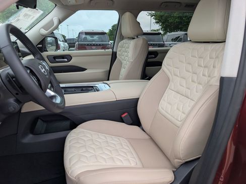 New 2026 Nissan Armada Platinum RWD image 18