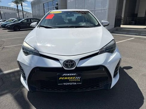 Used 2017 Toyota Corolla SE FWD image 3