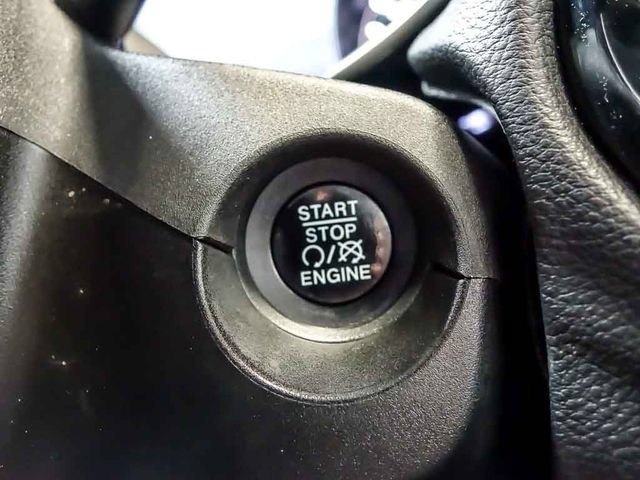 Used 2018 Jeep Compass Limited AWD/4WD image 20