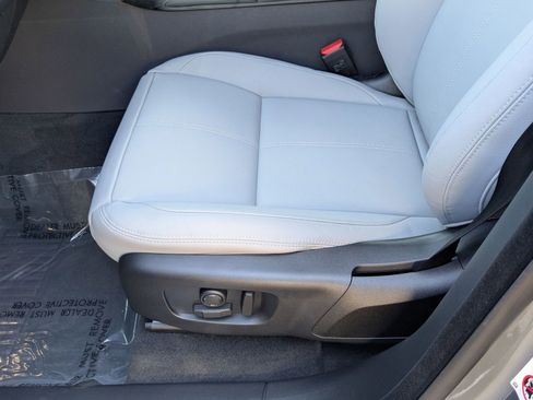 New 2026 Land Rover Range Rover Velar Dynamic SE image 4