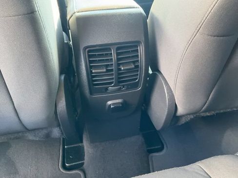 Used 2018 Ford Escape SE FWD image 26