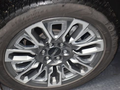 Used 2023 GMC Yukon Denali Ultimate image 13