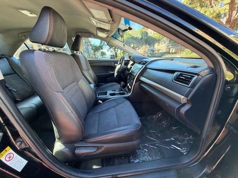 Used 2017 Toyota Camry SE FWD image 38