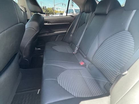 Used 2023 Toyota Camry SE FWD image 14