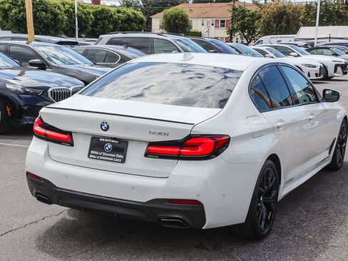 Used 2023 BMW 530i w/ M Sport Package RWD image 4