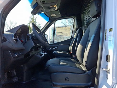 New 2026 Mercedes-Benz Sprinter 2500 image 11