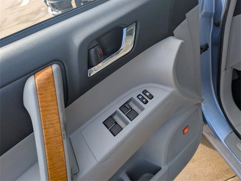 Used 2009 Toyota Highlander Limited image 16
