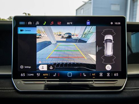 New 2026 Volkswagen Tiguan SE R-Line FWD image 48