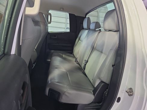 Used 2018 Toyota Tundra SR image 10