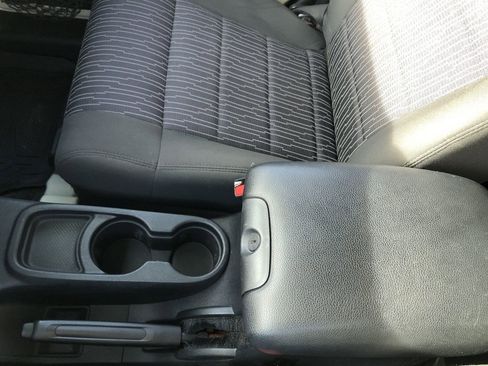 Used 2011 Jeep Wrangler Sport image 17