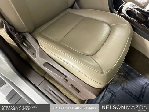 Used 2015 GMC Canyon SLT image 28