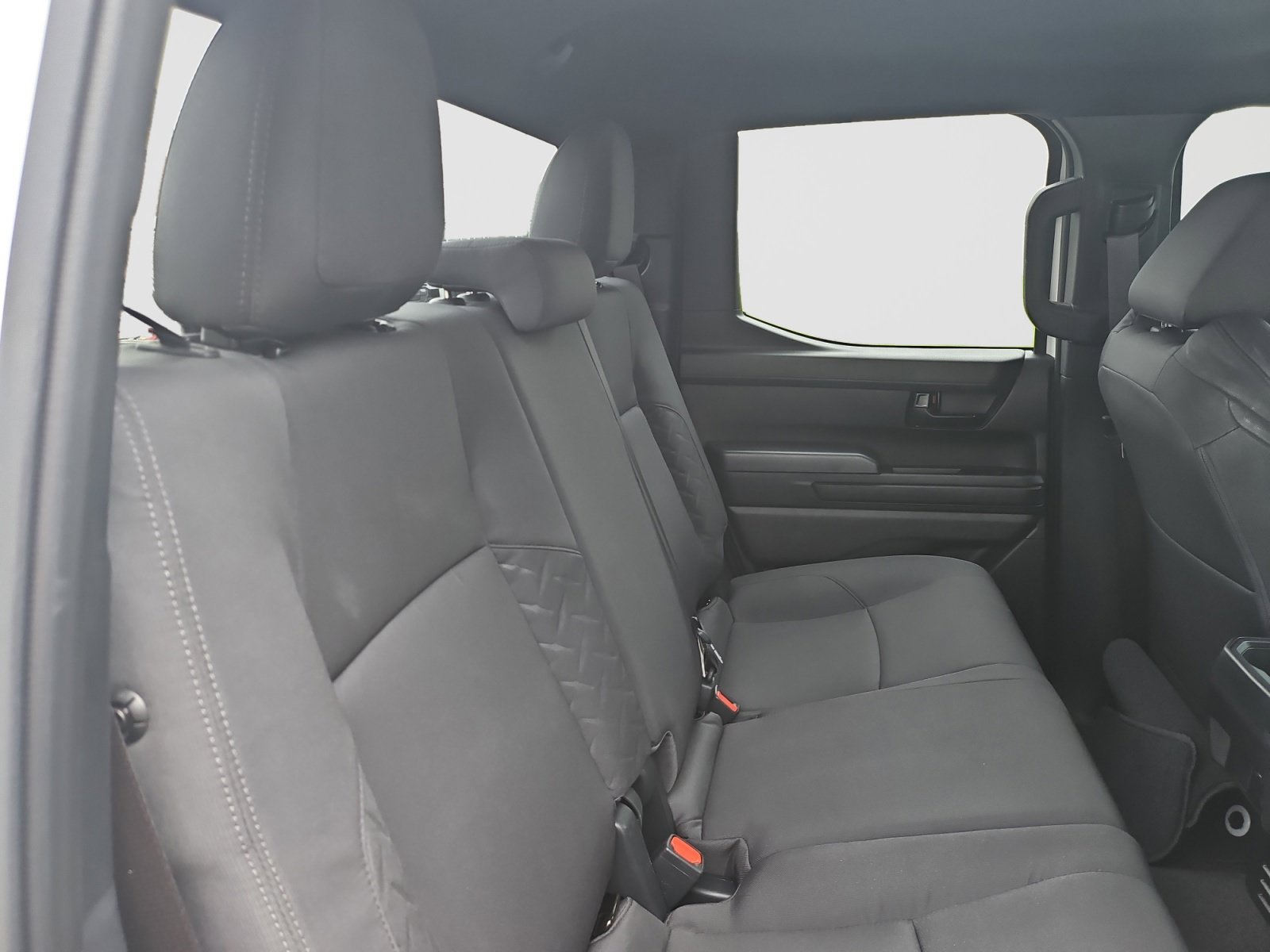 Used 2025 Toyota Tacoma SR5 RWD image 45